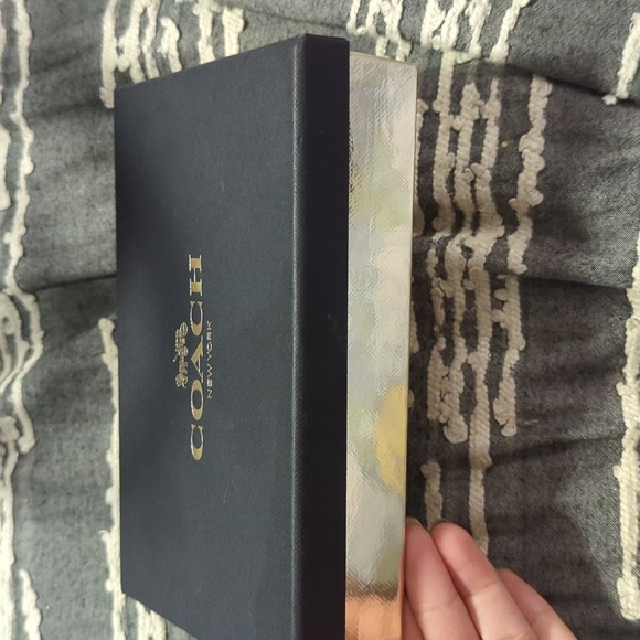 Coach Gift Boxed Star Glitter Gold Corner Zip Wristlet Clutch Wallet NWT ⭐✨🌟 - Picture 5 of 6
